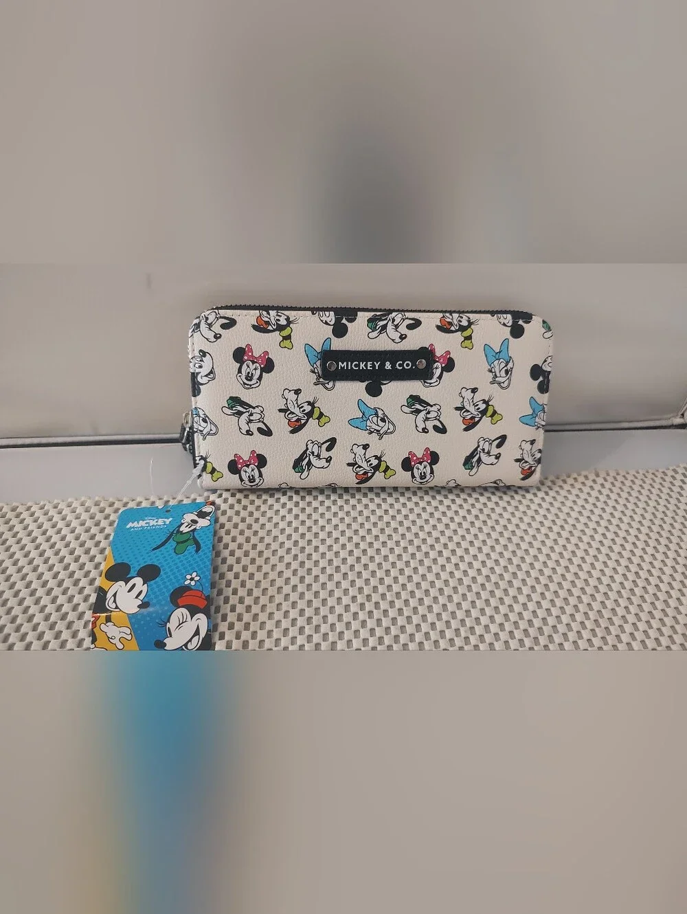 Mickey & Co. Wallet NWT Disney Goofy Minnie Mickey Pluto Daisy Donald